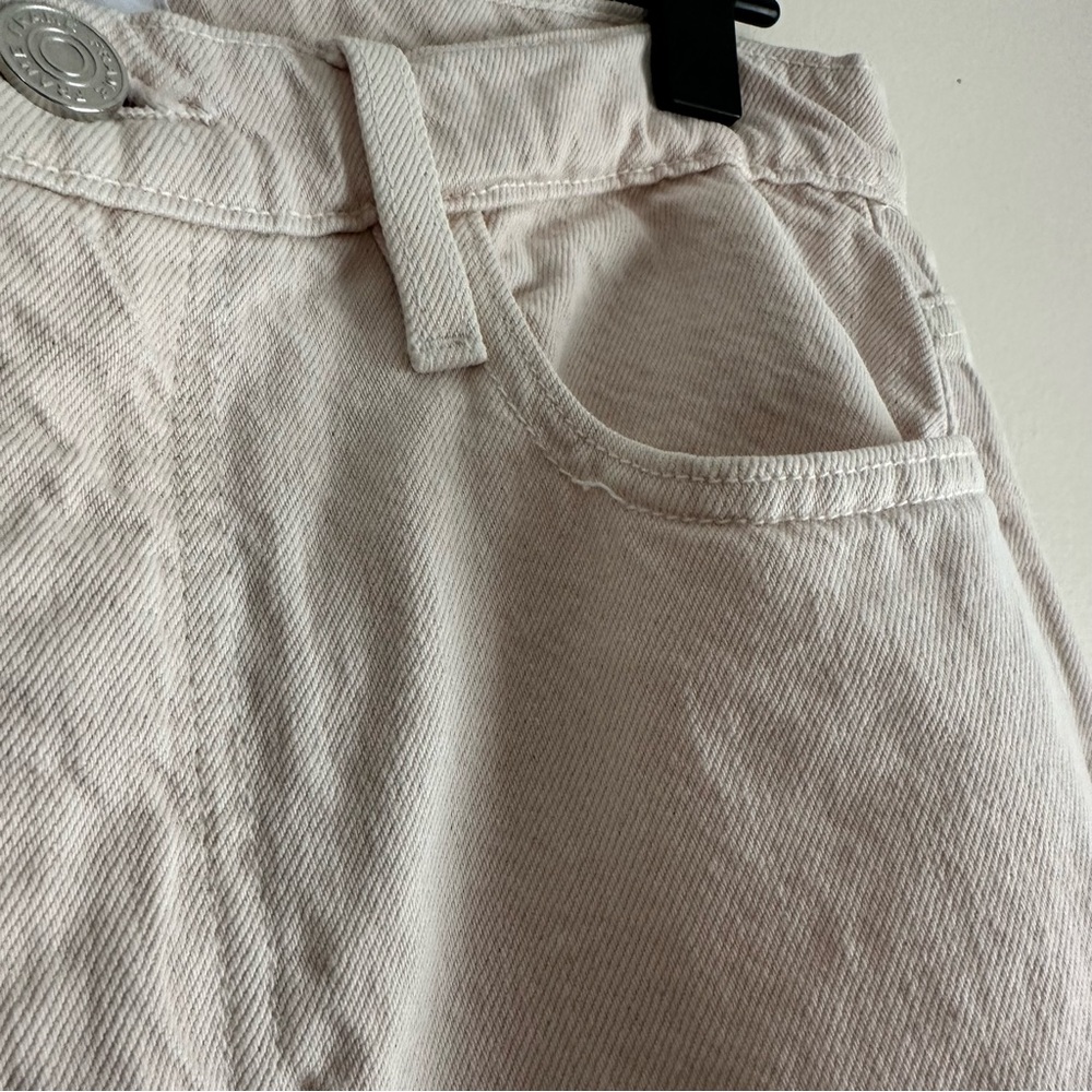 FRAME • Le Jane Crop Jeans in Stoned Nude Pink - Picture 2 of 12